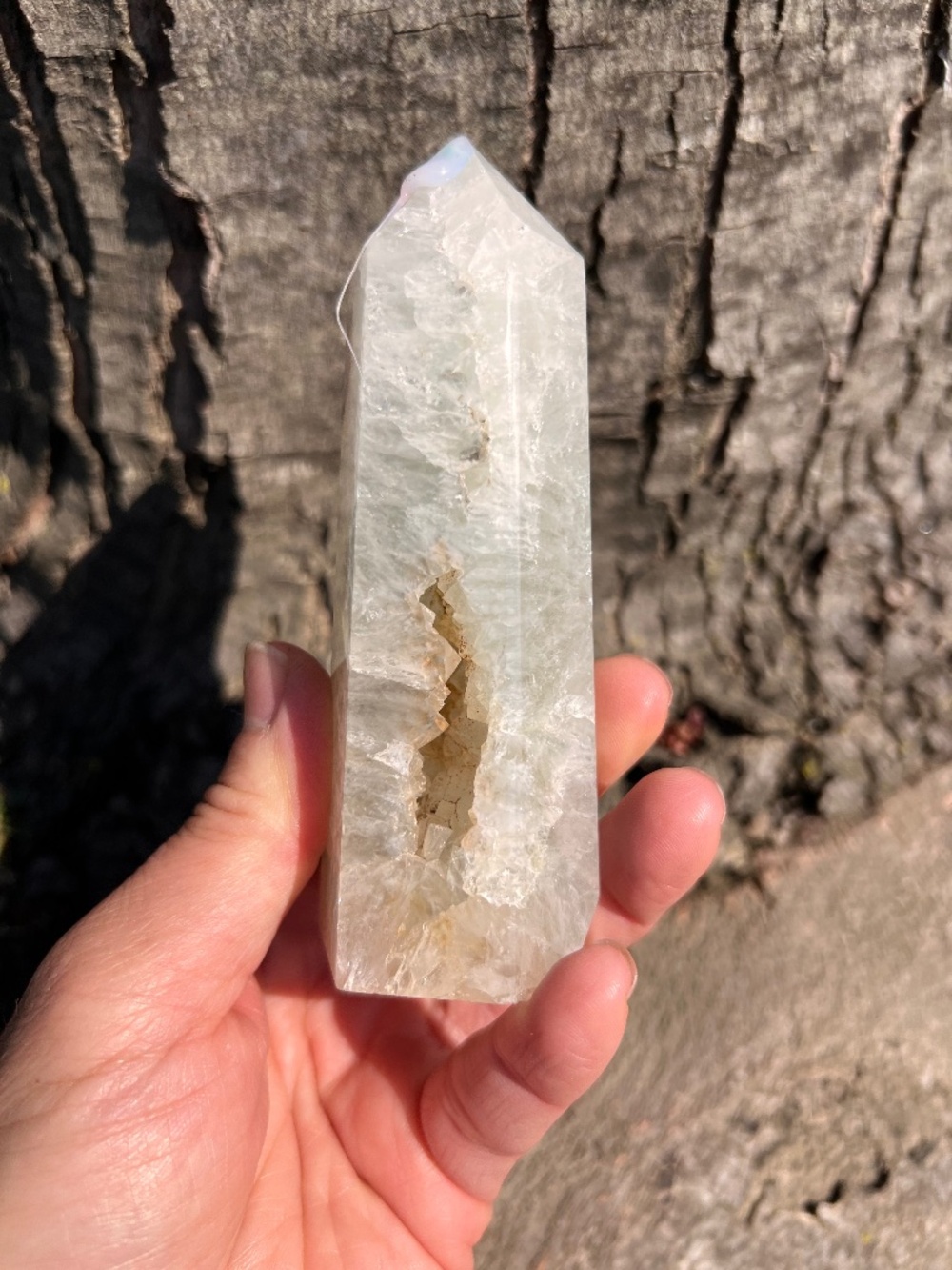 Green (1) cherry agate tower | crystal